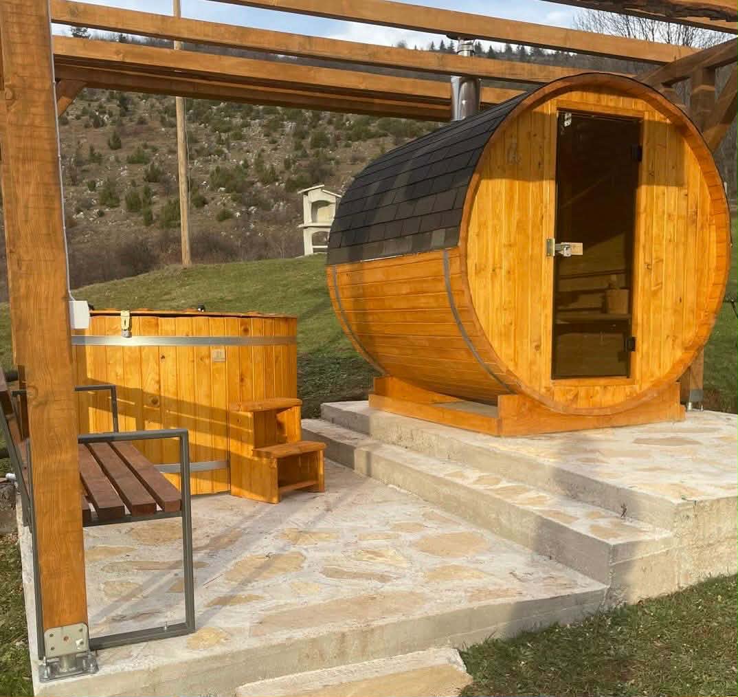 AURATHERM sauna noću - ambijentalno osvjetljenje