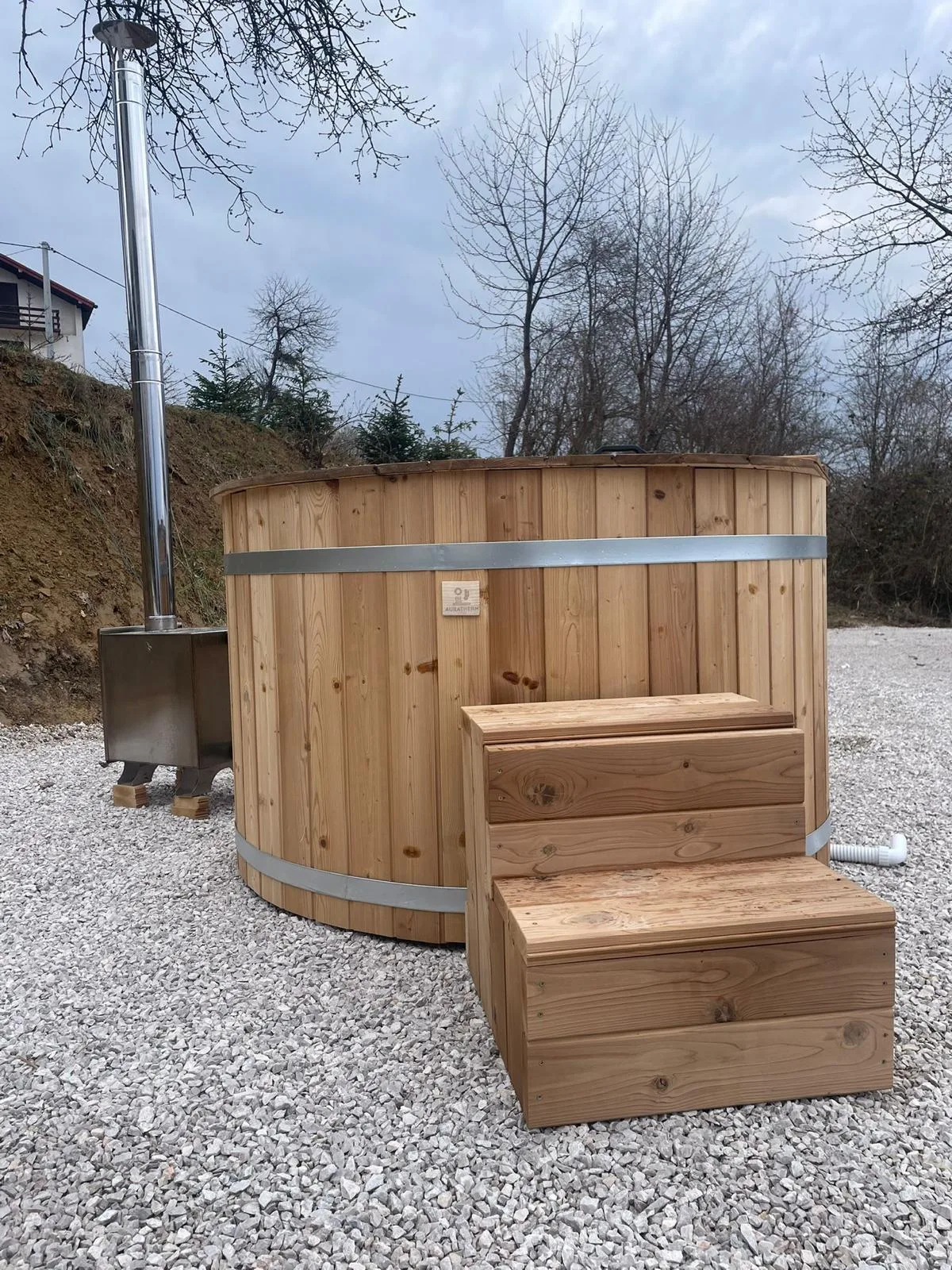Hot tub in thermo spruce — completed project